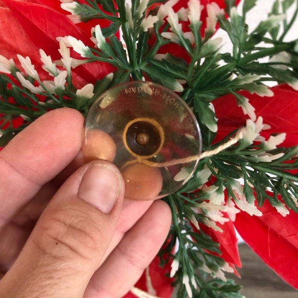 Vtg Faux Poinsettia Suction Cup Window Decor - Picture 8 of 8